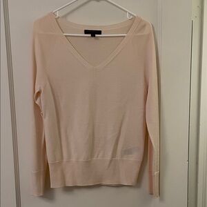 Banana Republic Merino Wool V-Neck Sweater in Cream